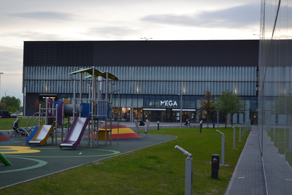 Smūgius sugerianti danga aikštelei