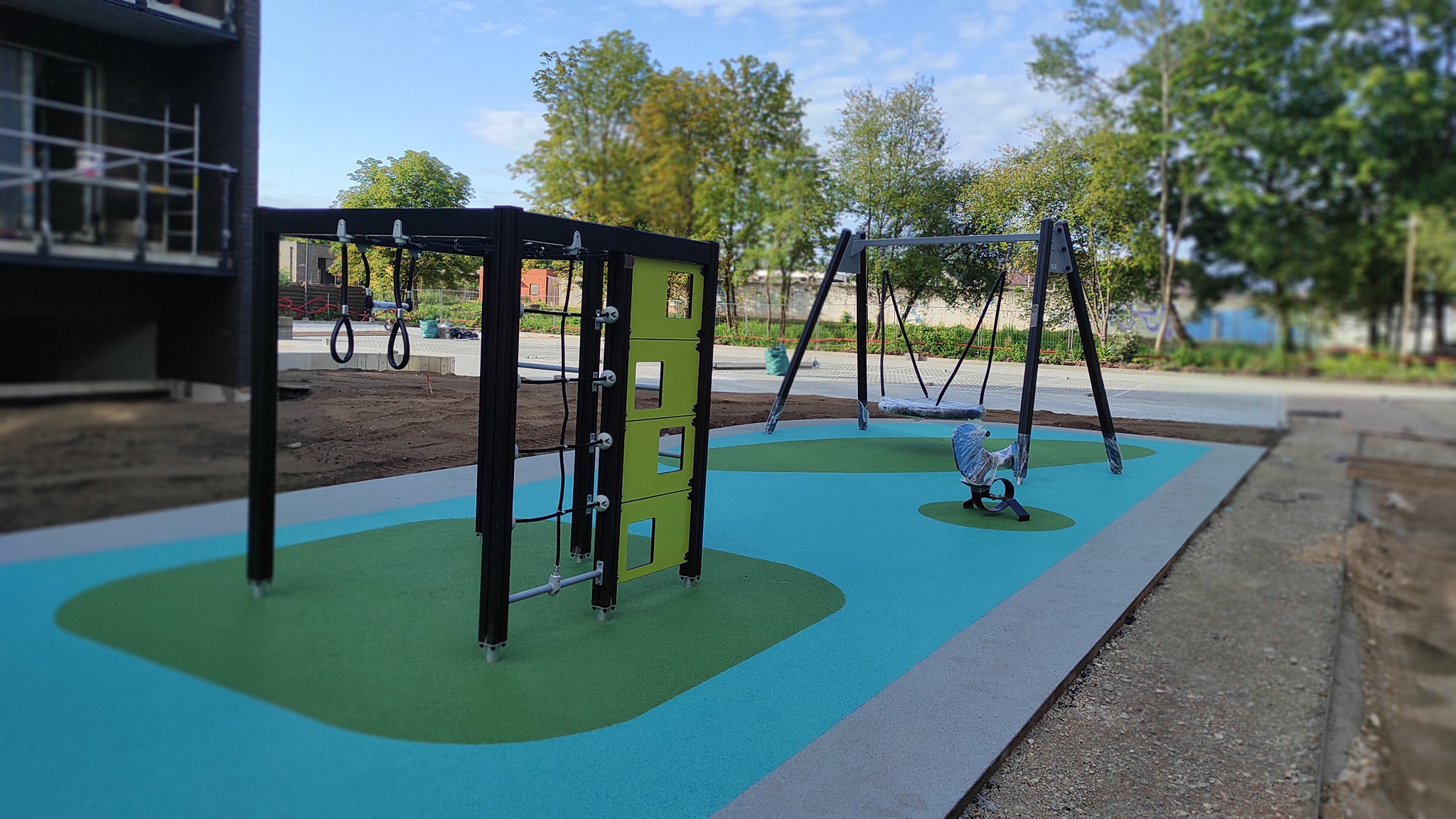 vaikų žaidimų aikštelių dangos