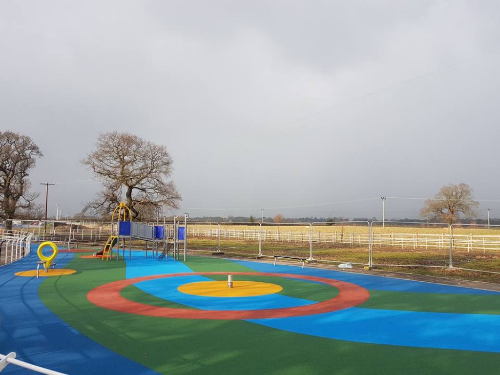 Smūgius sugerianti danga aikštelei