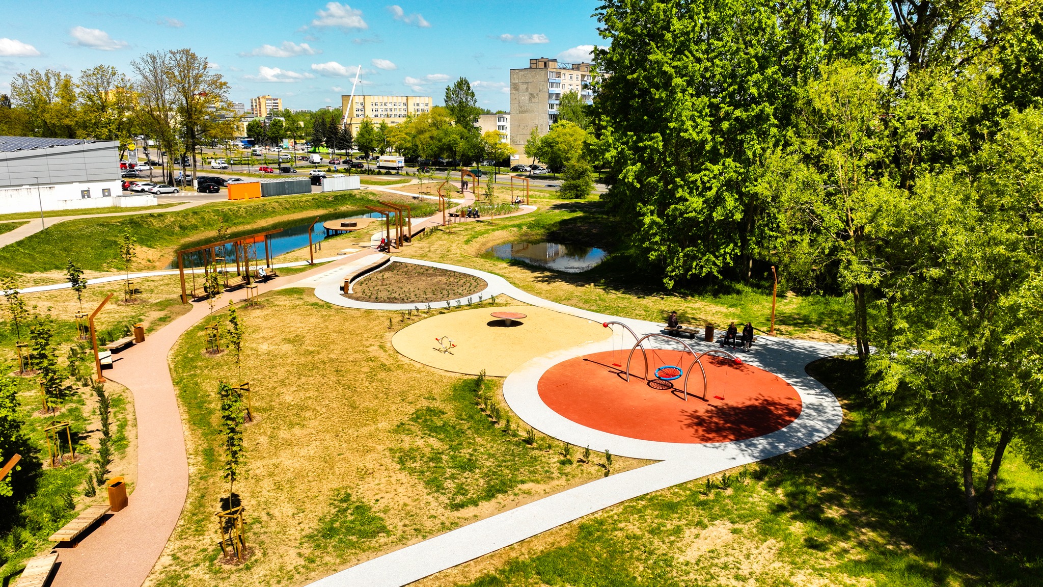 EPDM liejama danga parkams