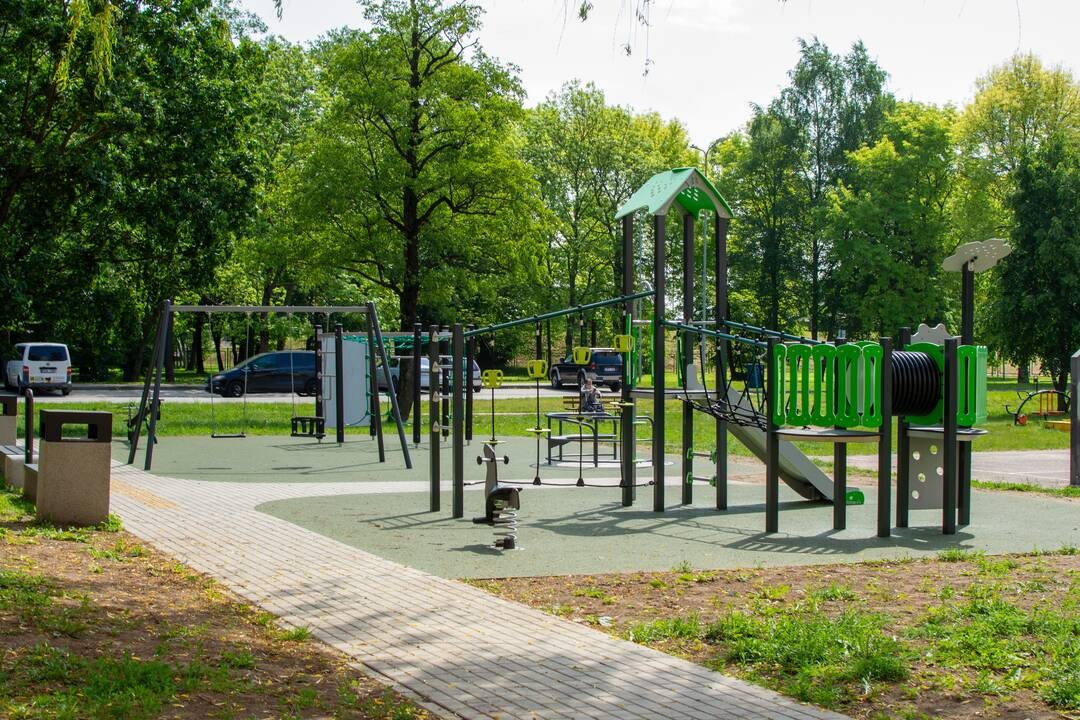 vaikų aikštelių įrengimas